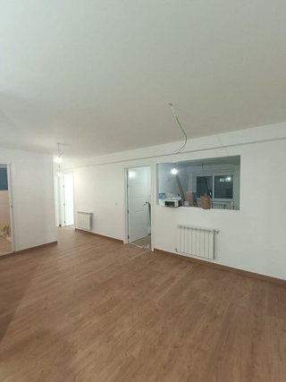 Local comercial en alquiler en Ensanche - Sar en Santiago de Compostela