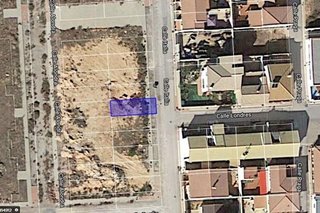 Terreno en venta en Iznalloz