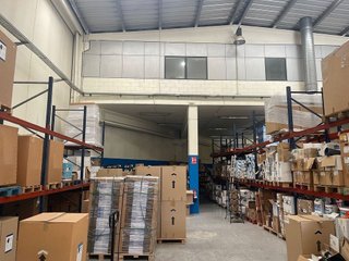 Nave industrial en alquiler en Zona Industrial en Barbera del Vallès