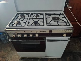 Cocina de gas Agni Gran Lujo con horno