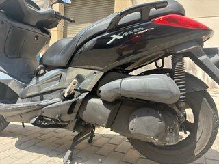 Yamaha X-Max 250 2008 con 78.000km