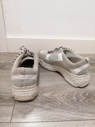 Zapatillas deportivas urbanas blancas y grises 41