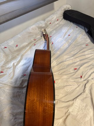 Guitarra Admira Alba