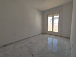 Casa adosada en venta en El Valle en Lucena