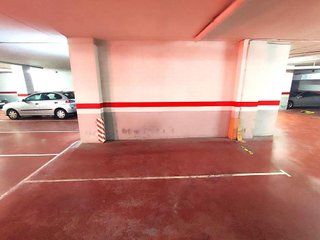 Garaje en venta en Calella