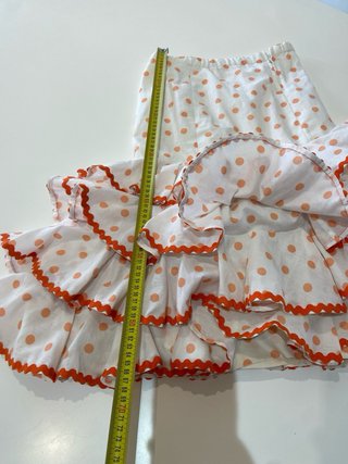 24. Falda flamenca sevillana