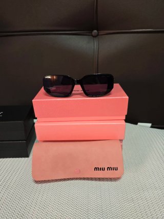 Gafas Miu Miu Octagonales Doradas Rosadas