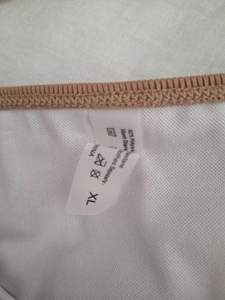 Bikini beige conchas y abalorios