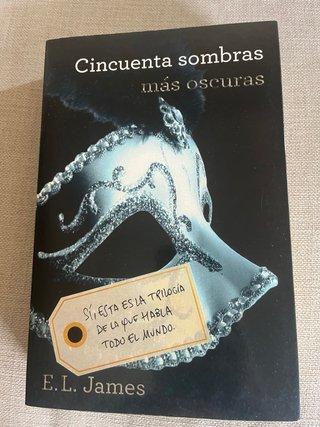 Cincuenta sombras más oscuras