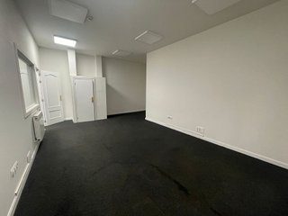 Nave industrial en venta en Adurtza - Aretxabaleta en Vitoria-Gasteiz