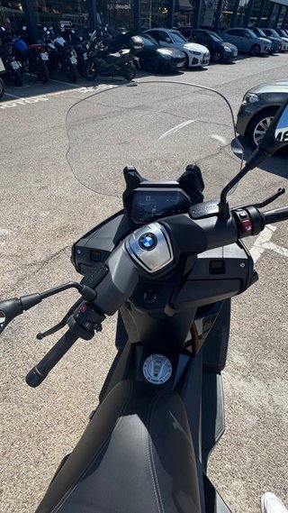 OPORTUNIDAD BMW C400GT Triple Black 2024 |6.700km