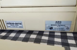 Máquina de escribir AEG Olympia Carrera II