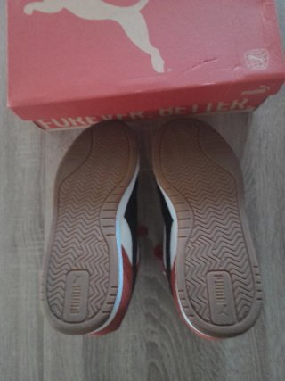 Scarpe Puma N 42 Bordeax e Bianche