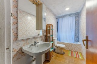Piso en venta en Barri Vell en Salt