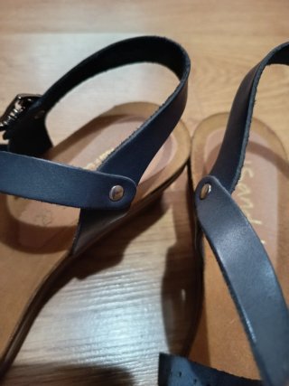 Sandalias cuña azul y plateadas