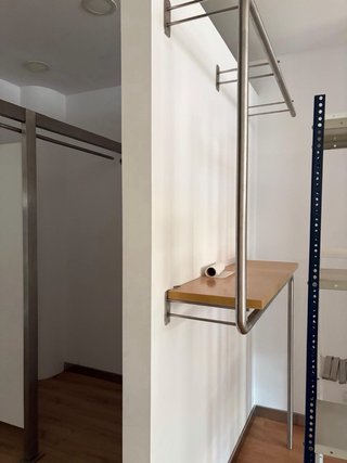 Mobiliario de tienda de ropa