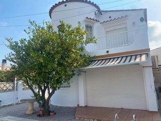 Chalet en venta en Empuriabrava en Castelló d´Empúries