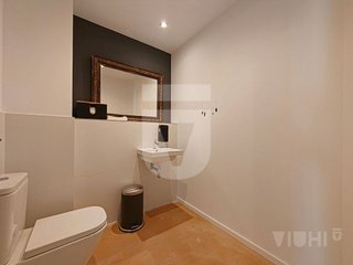 Local comercial en alquiler en Casagemes - Canyadó en Badalona
