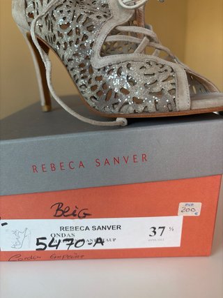 Zapatos Rebeca Sanver Talla 37 1/2 Beige/Plata