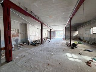 Local comercial en alquiler en Los Valles-San Vazquez-El Fuerte en Guadalajara