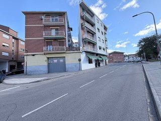 Local comercial en alquiler en Los Valles-San Vazquez-El Fuerte en Guadalajara