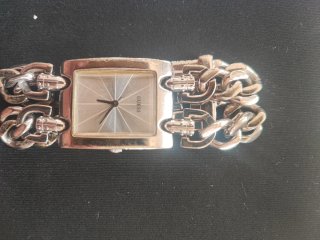 Reloj Guess mujer vintage.
