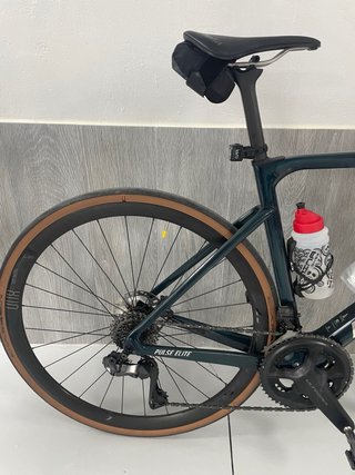 Bicicleta de carretera Megamo