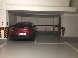 Garaje en venta en Ensanche - Sar en Santiago de Compostela