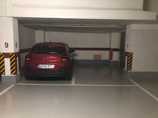 Garaje en venta en Ensanche - Sar en Santiago de Compostela