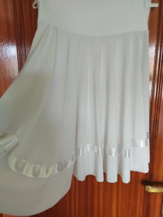 Falda blanca de verano