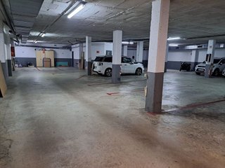 Garaje en venta en Camí de la Serra en Mataró