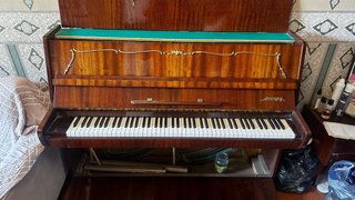 Piano Soviético Años 70 modelo: Аккорд