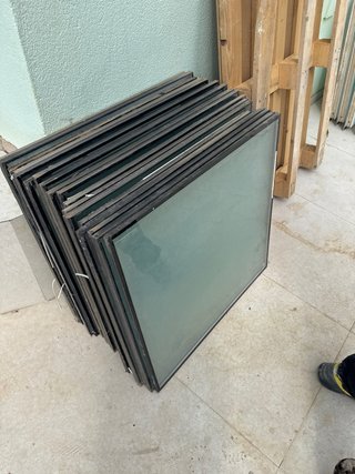 Ventanas fijas de aluminio blanco