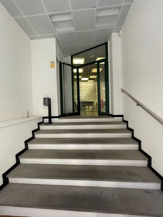 Local comercial en alquiler en Cortes - Huertas en Madrid