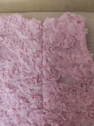 Lote de 3 vestidos talla 6 y 12 meses