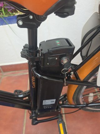 Bicicleta Eléctrica Biwbik con Silla Infantil.