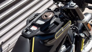 HUSQVARNA SVARTPILEN 401