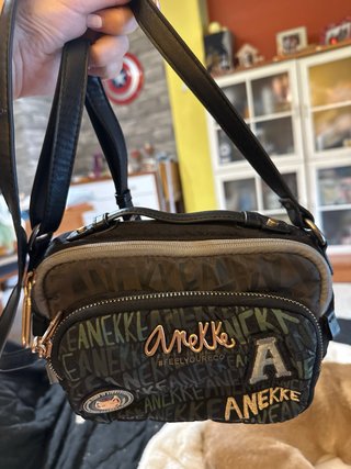 Bolso Anekke con parches