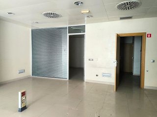 Local comercial en venta en Teatinos en Málaga