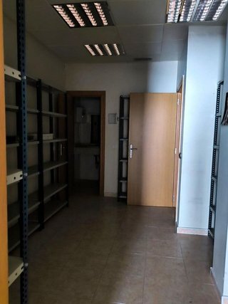 Local comercial en venta en Teatinos en Málaga