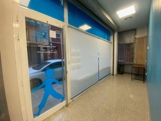 Local comercial en alquiler en Instituts - Universitat en Lleida