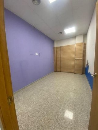 Local comercial en alquiler en Instituts - Universitat en Lleida