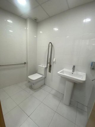 Local comercial en alquiler en Instituts - Universitat en Lleida
