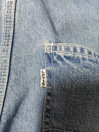 Peto corto vaquero levi's