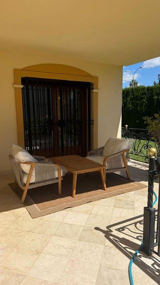 Chalet en alquiler en Costabella en Marbella