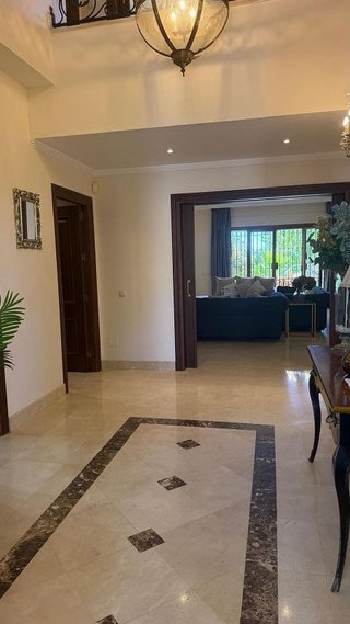 Chalet en alquiler en Costabella en Marbella