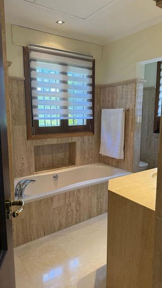 Chalet en alquiler en Costabella en Marbella