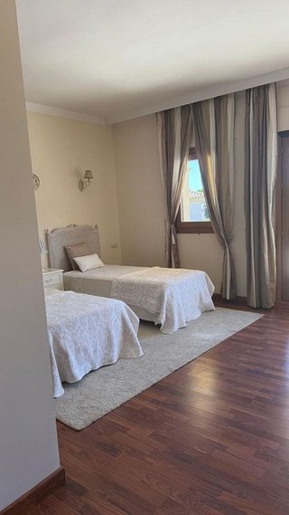 Chalet en alquiler en Costabella en Marbella
