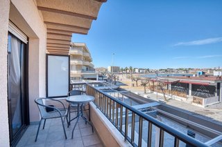 Piso en venta en Port - Les Planasses en Escala, L´
