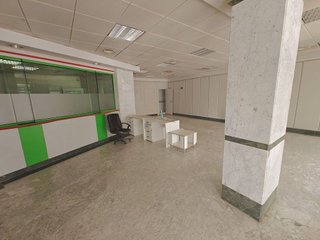 Local comercial en alquiler en Carlos Haya en Málaga